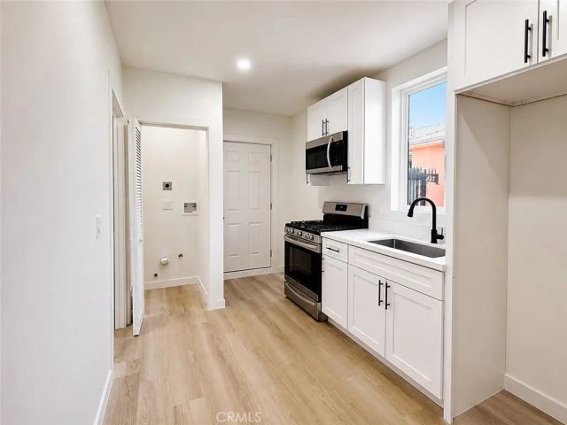 9753 Mercedes Avenue, Arleta, CA 91331