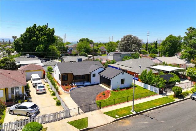 9753 Mercedes Avenue, Arleta, CA 91331