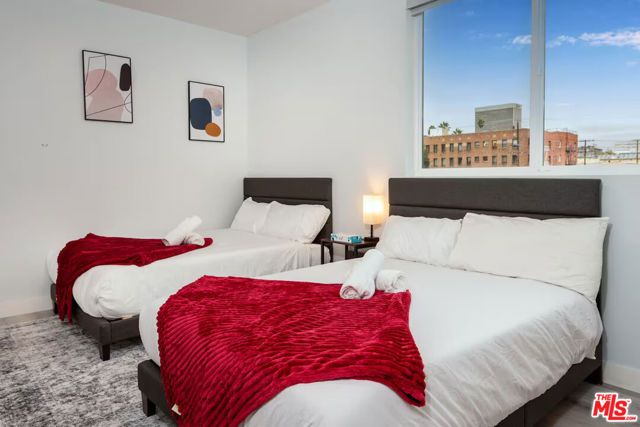 917 S Berendo Street 401, Los Angeles, CA 90006