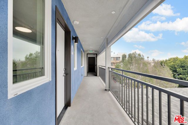 917 S Berendo Street 401, Los Angeles, CA 90006