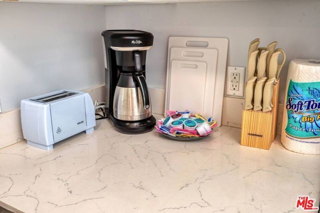 917 S Berendo Street 401, Los Angeles, CA 90006