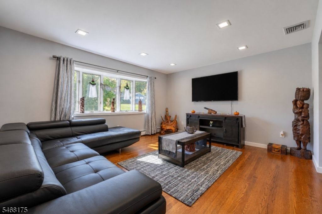 56 Outlook St, Butler Boro, NJ 07405 — photo 5