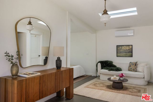 1556 Hazelwood Avenue, Los Angeles, CA 90041