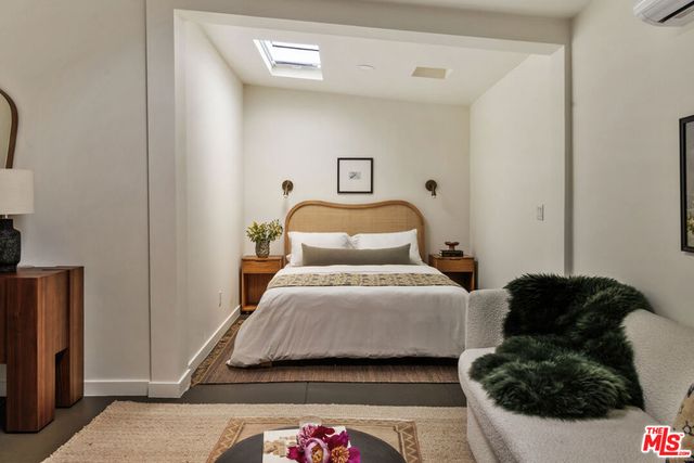 1556 Hazelwood Avenue, Los Angeles, CA 90041