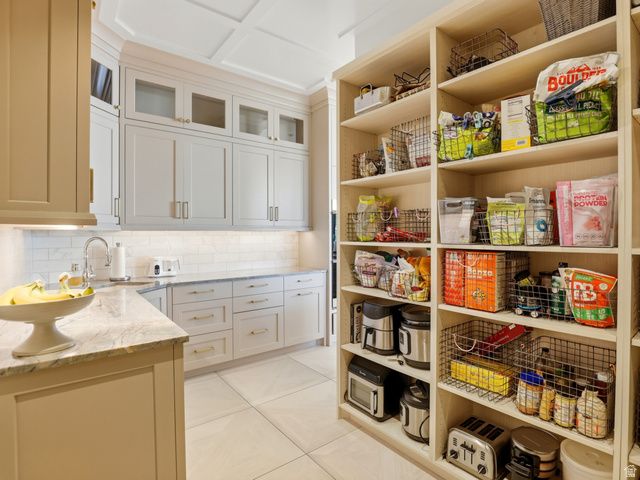 349 FORD CANYON DR, Centerville, UT 84014