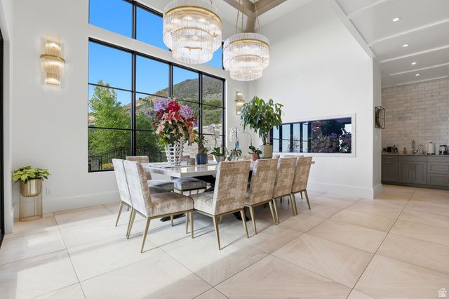 349 FORD CANYON DR, Centerville, UT 84014