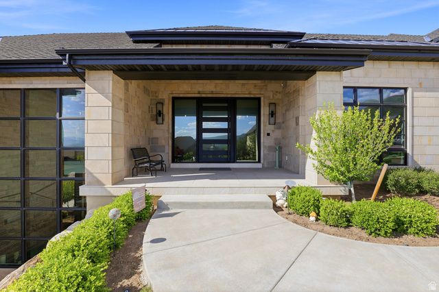 349 FORD CANYON DR, Centerville, UT 84014