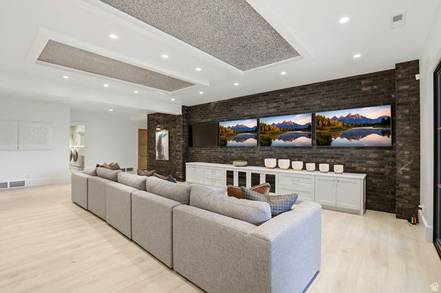 349 FORD CANYON DR, Centerville, UT 84014