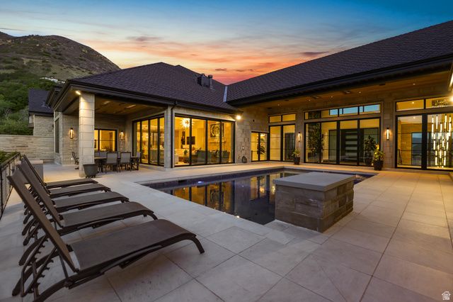 349 FORD CANYON DR, Centerville, UT 84014