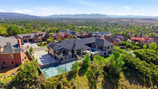 349 FORD CANYON DR, Centerville, UT 84014
