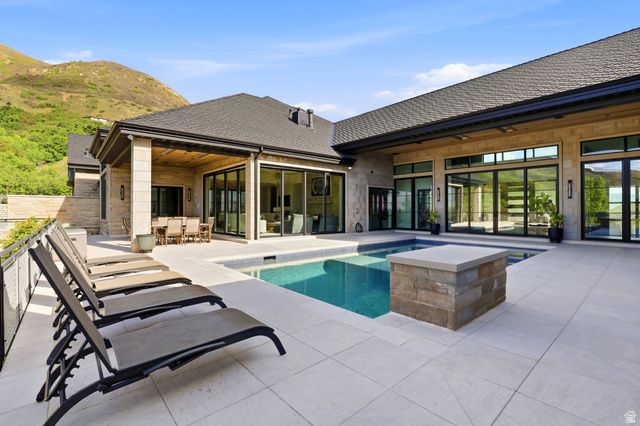 349 FORD CANYON DR, Centerville, UT 84014