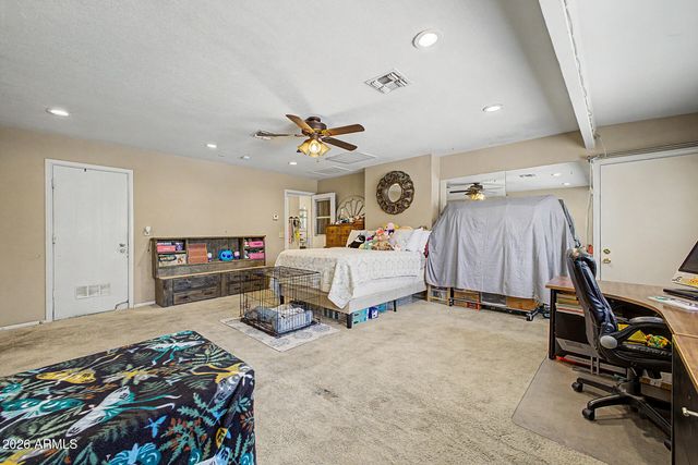 1701 E GREENWAY Street, Mesa, AZ 85203