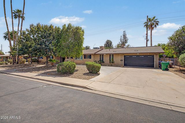 1701 E GREENWAY Street, Mesa, AZ 85203