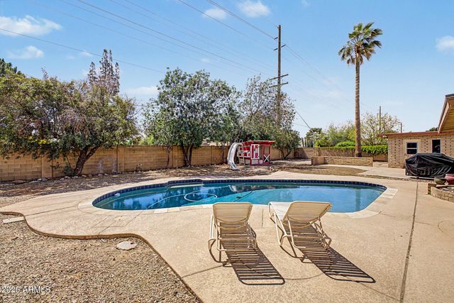 1701 E GREENWAY Street, Mesa, AZ 85203