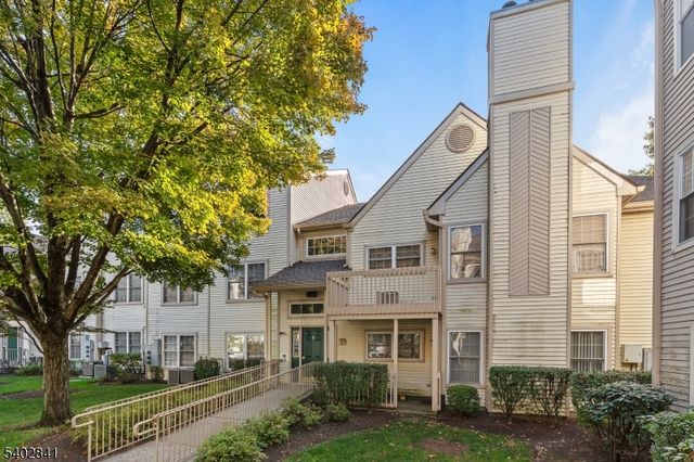 11 Evergreen Dr 63, Clifton City, NJ 07014