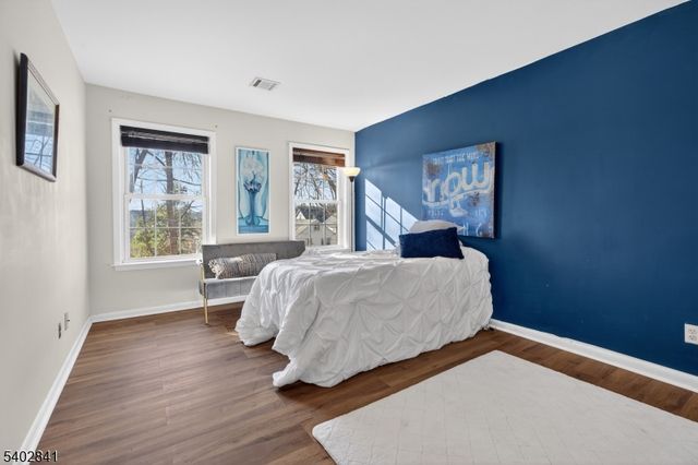 11 Evergreen Dr 63, Clifton City, NJ 07014