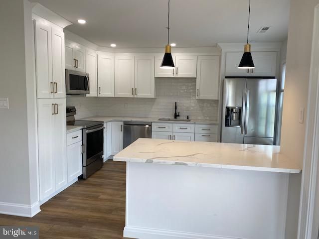 129 N PARK RD, Newtown, PA 18940