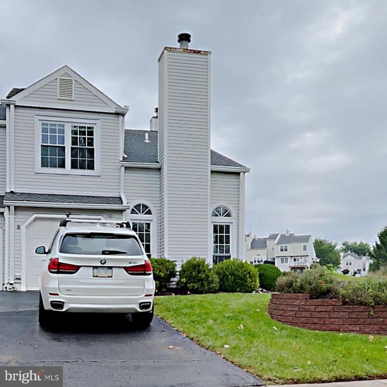 129 N PARK RD, Newtown, PA 18940