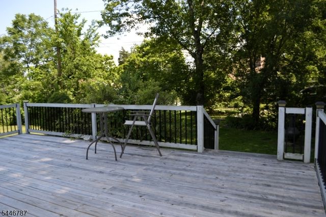 238 Fairview Ave, Hampton Twp., NJ 07860