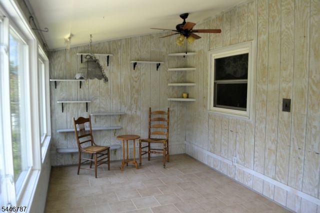 238 Fairview Ave, Hampton Twp., NJ 07860
