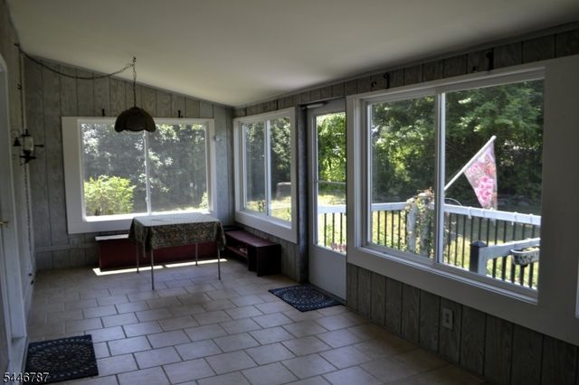 238 Fairview Ave, Hampton Twp., NJ 07860