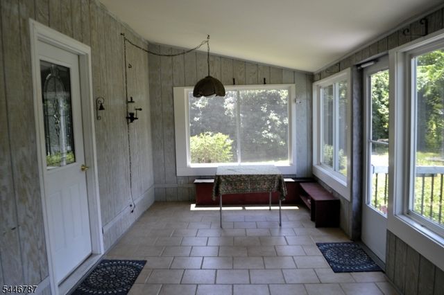 238 Fairview Ave, Hampton Twp., NJ 07860