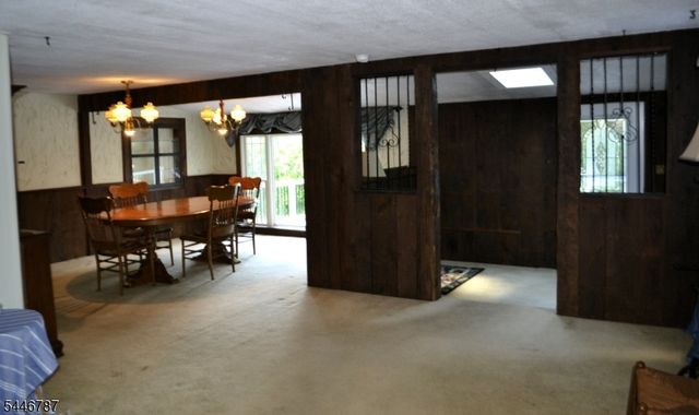 238 Fairview Ave, Hampton Twp., NJ 07860