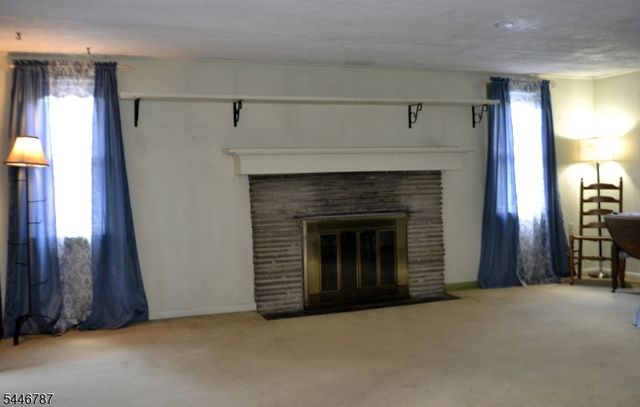 238 Fairview Ave, Hampton Twp., NJ 07860