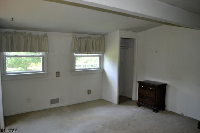 238 Fairview Ave, Hampton Twp., NJ 07860
