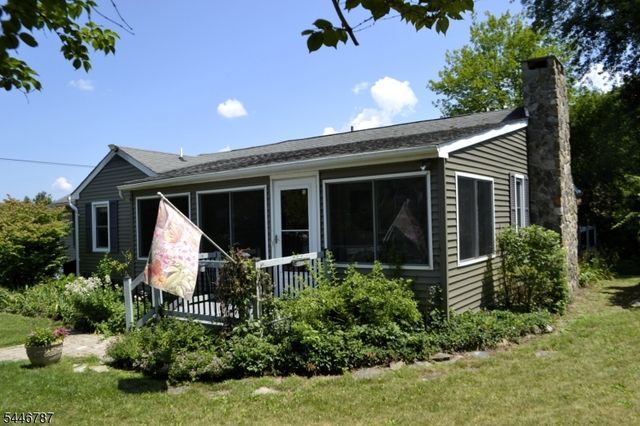 238 Fairview Ave, Hampton Twp., NJ 07860
