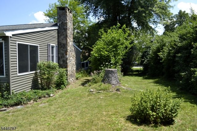 238 Fairview Ave, Hampton Twp., NJ 07860