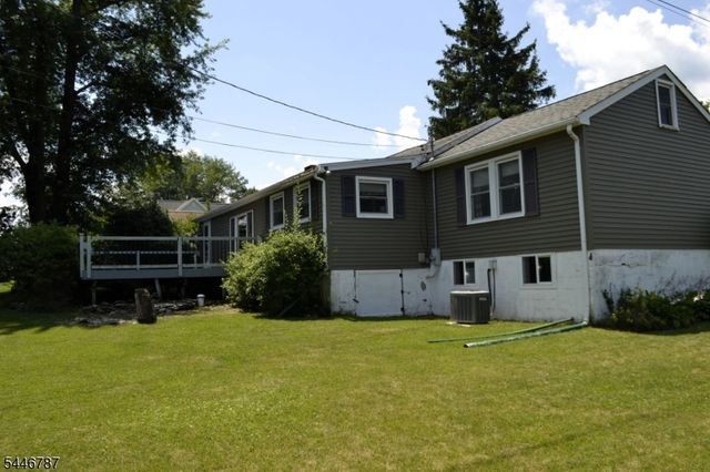238 Fairview Ave, Hampton Twp., NJ 07860