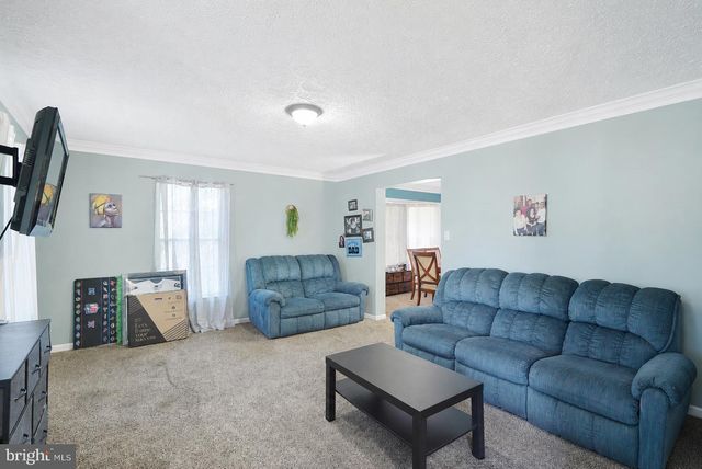 31 ROSALIND CIR, Sicklerville, NJ 08081
