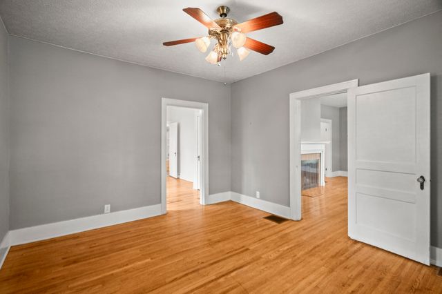 400 Connell St, Springfield, TN 37172