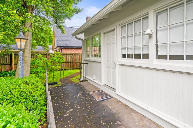 400 Connell St, Springfield, TN 37172
