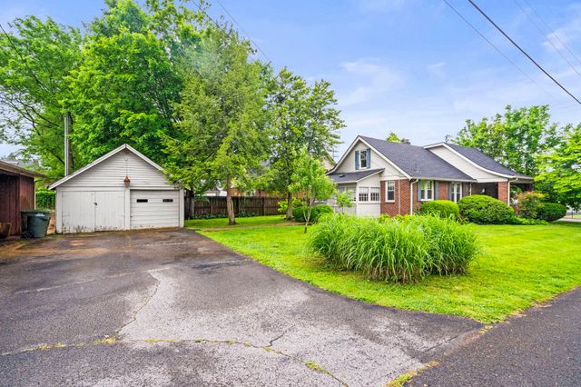 400 Connell St, Springfield, TN 37172