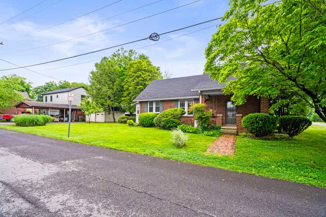 400 Connell St, Springfield, TN 37172