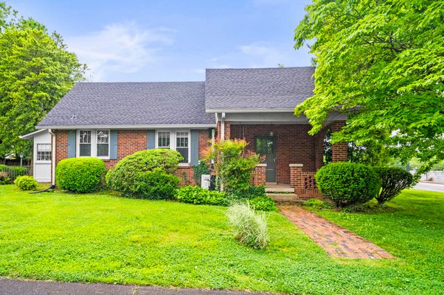 400 Connell St, Springfield, TN 37172