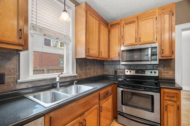400 Connell St, Springfield, TN 37172