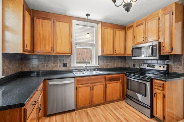 400 Connell St, Springfield, TN 37172