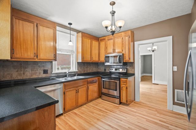 400 Connell St, Springfield, TN 37172