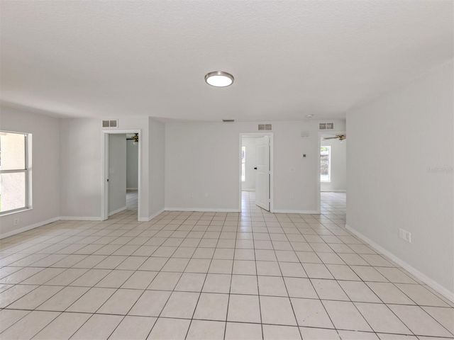 5636 6TH STREET COURT E, Bradenton, FL 34203
