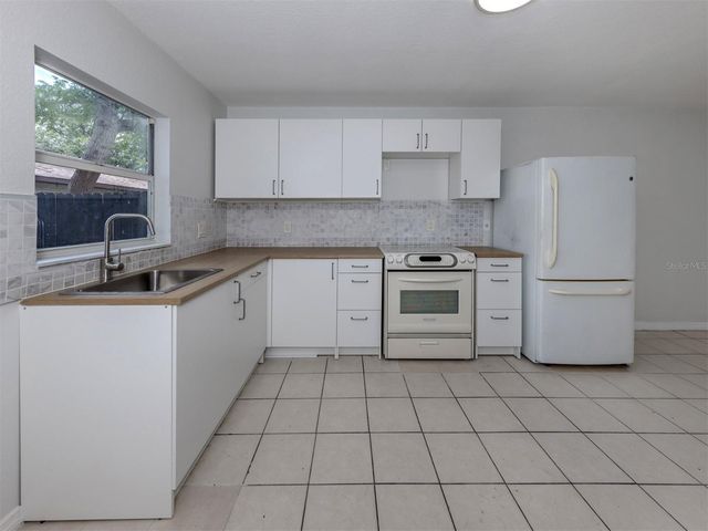 5636 6TH STREET COURT E, Bradenton, FL 34203