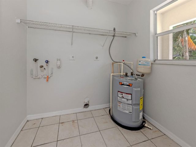 5636 6TH STREET COURT E, Bradenton, FL 34203