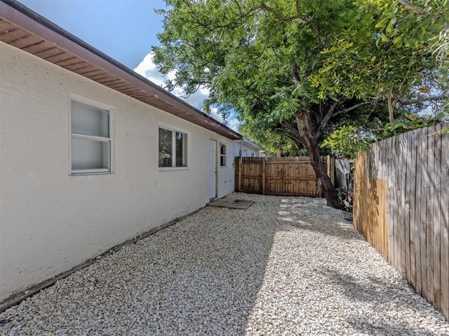 5636 6TH STREET COURT E, Bradenton, FL 34203