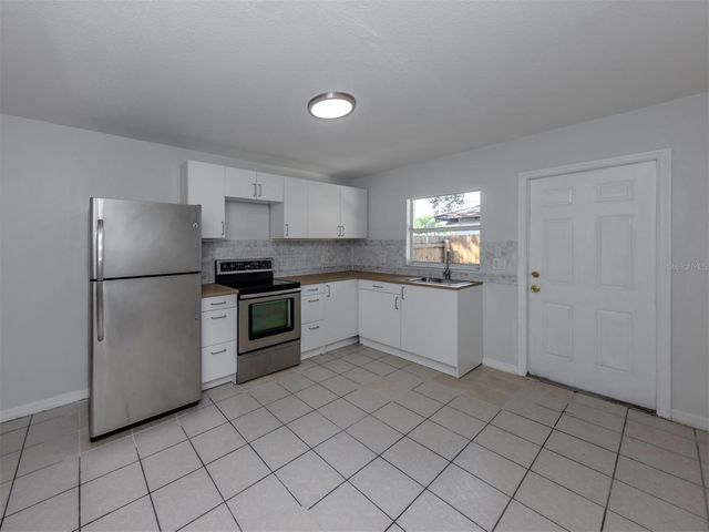 5636 6TH STREET COURT E, Bradenton, FL 34203