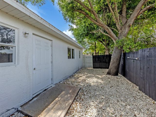 5636 6TH STREET COURT E, Bradenton, FL 34203