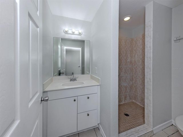 5636 6TH STREET COURT E, Bradenton, FL 34203