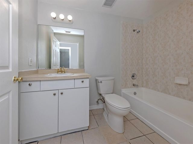 5636 6TH STREET COURT E, Bradenton, FL 34203