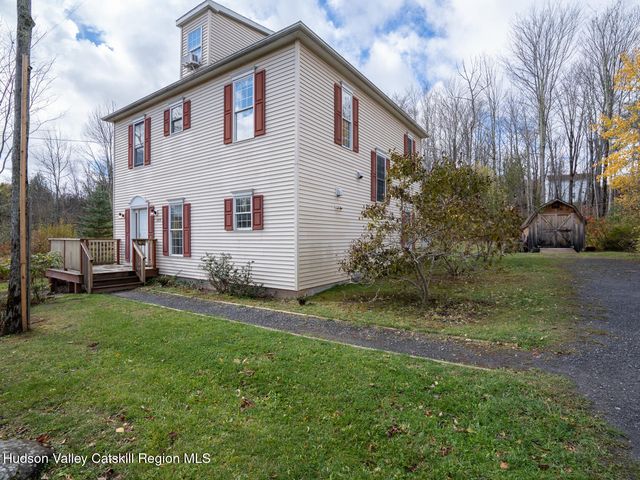 77 Brookside Drive, Hunter, NY 12442